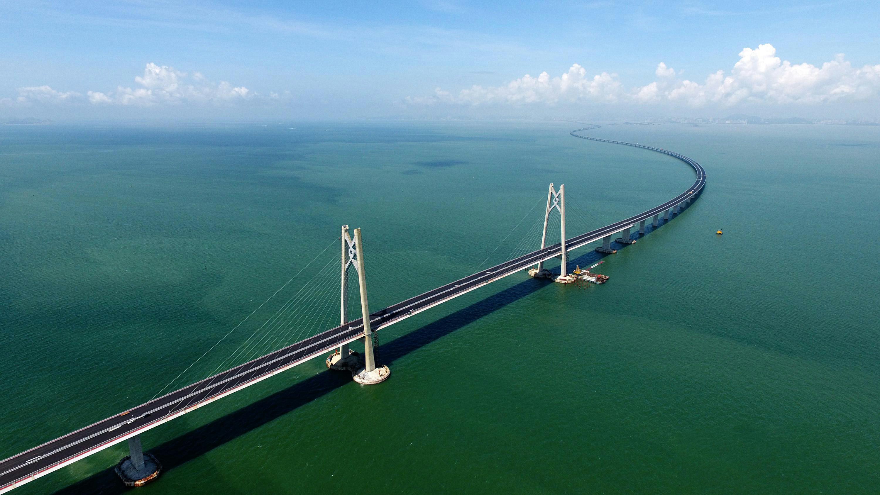 世界最長(cháng)跨海大橋-港珠澳大橋.jpg